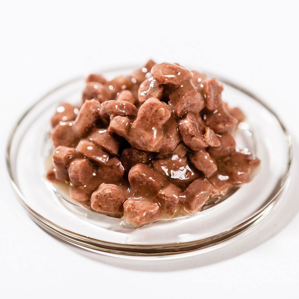 Brit Premium Beef Stew & Peas Chunks in gravy 100 g